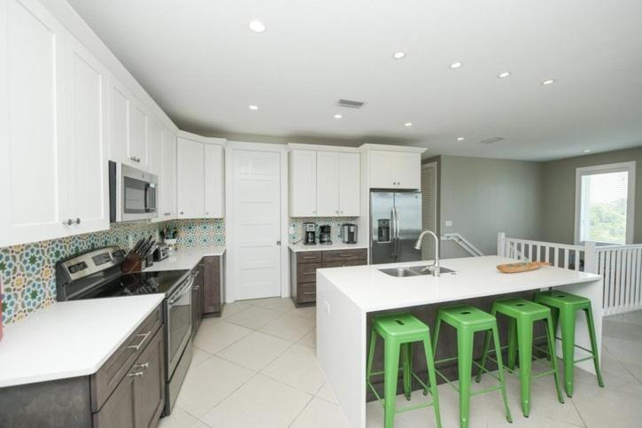 2201 AVE C home - image 4
