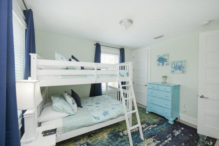 2201 AVE C home - image 16
