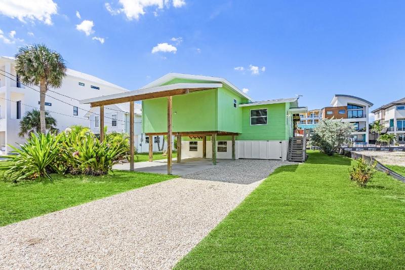 171 Canal Cove- 2BR with Canal Views home - image 2