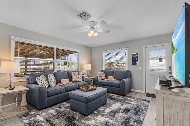 171 Canal Cove- 2BR with Canal Views home - image 32