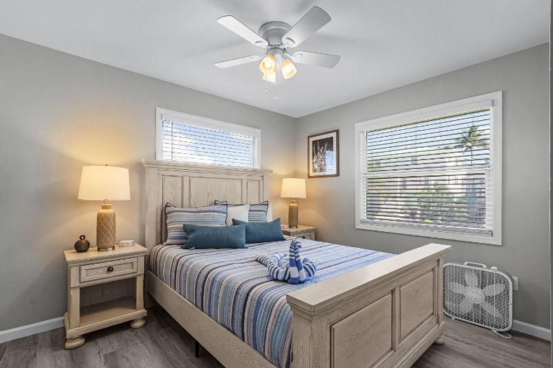 171 Canal Cove- 2BR with Canal Views home - image 11