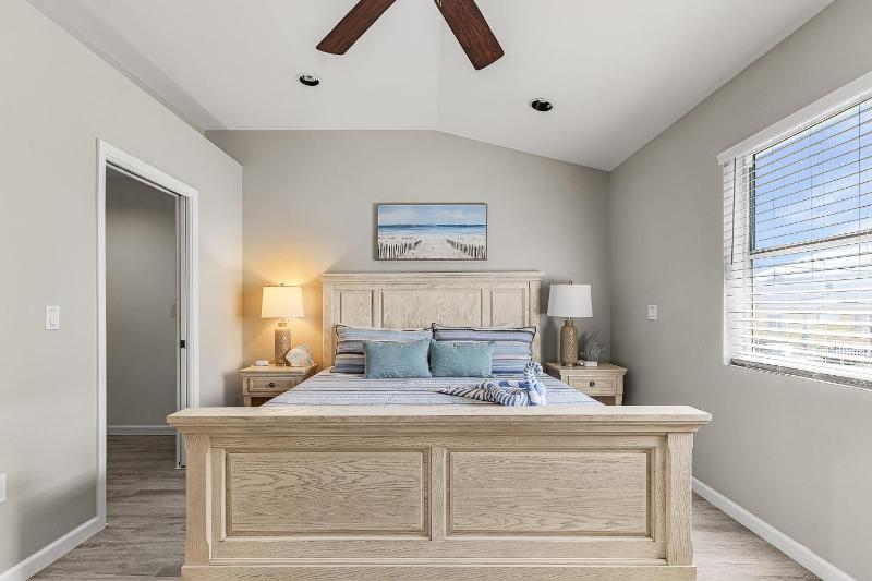 171 Canal Cove- 2BR with Canal Views home - image 33