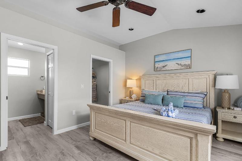 171 Canal Cove- 2BR with Canal Views home - image 26