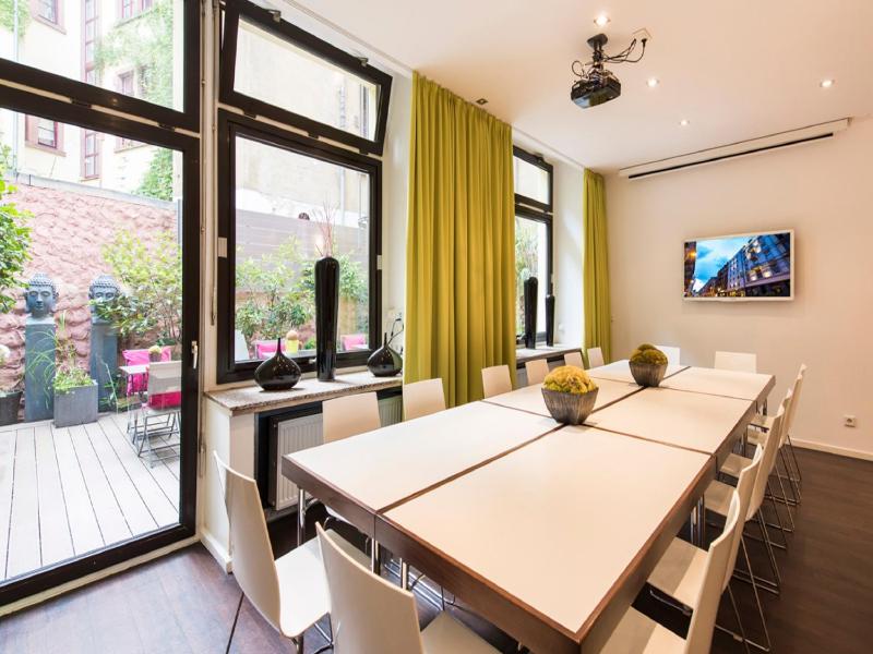 Ibis Styles Frankfurt City - image 4