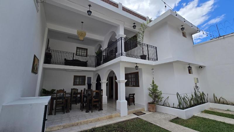 Casa Linda - image 10