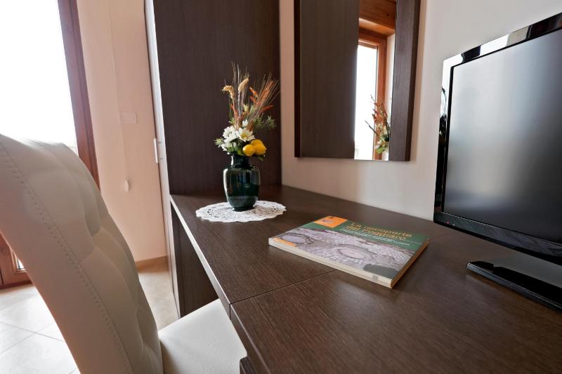 Double or Twin Room image 4