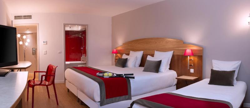 HÔTEL C SUITES chambres spacieuses - image 6