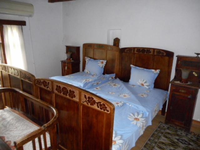 Triple Room with Bathroom image 3