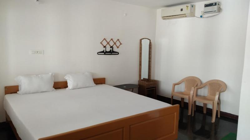 Rainbow Guest House - image 4