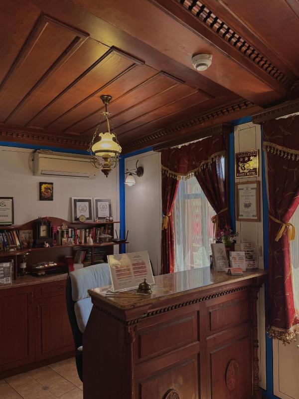 Family Hotel at Renaissance Square - image 9