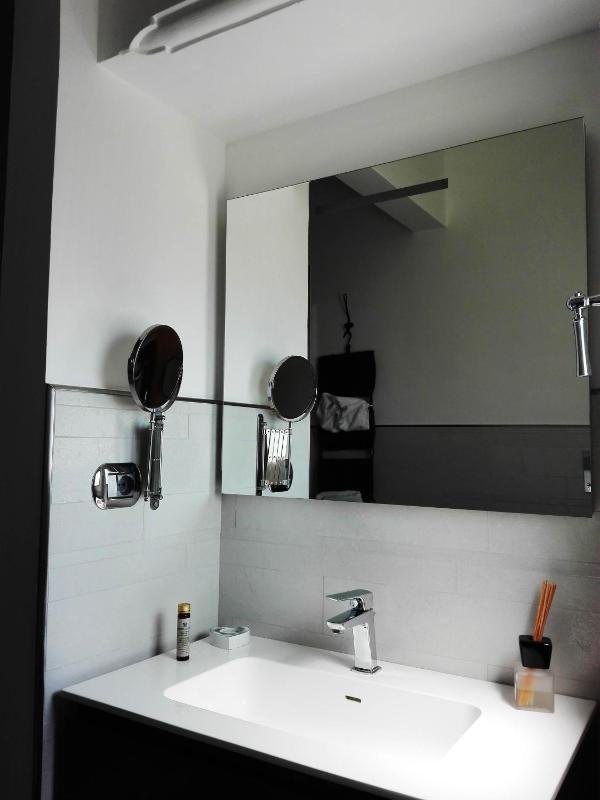 Double Room with Private Bathroom image 4