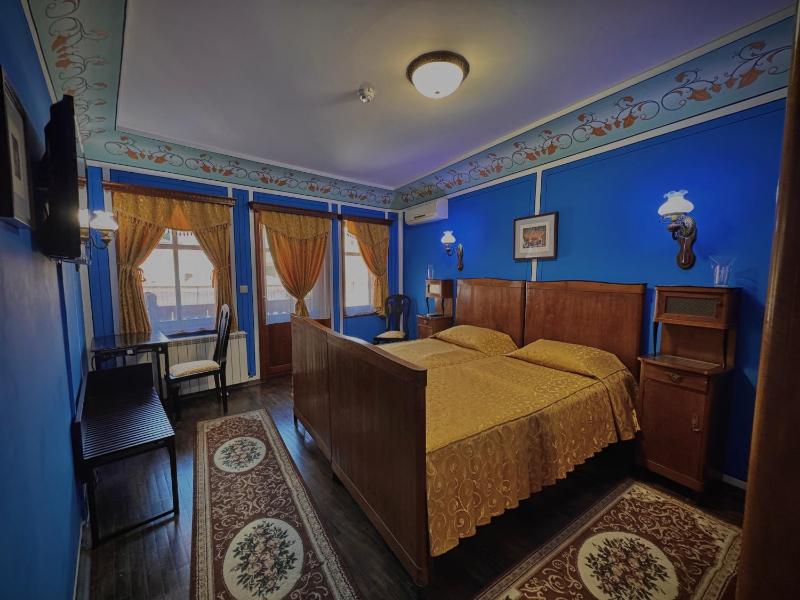 Family Hotel at Renaissance Square - image 8