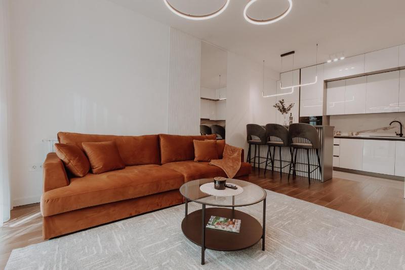 BLuxe Residence - image 8