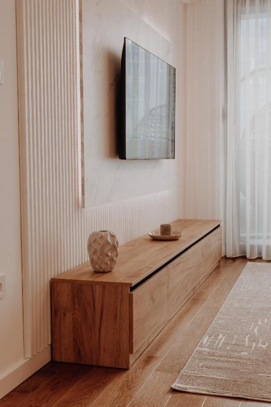 BLuxe Residence - image 4