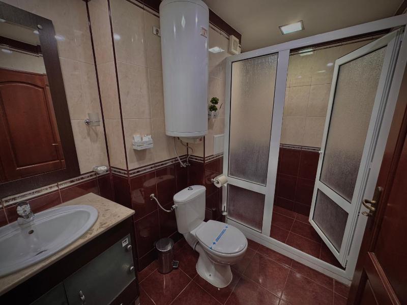 Family Hotel at Renaissance Square - image 7
