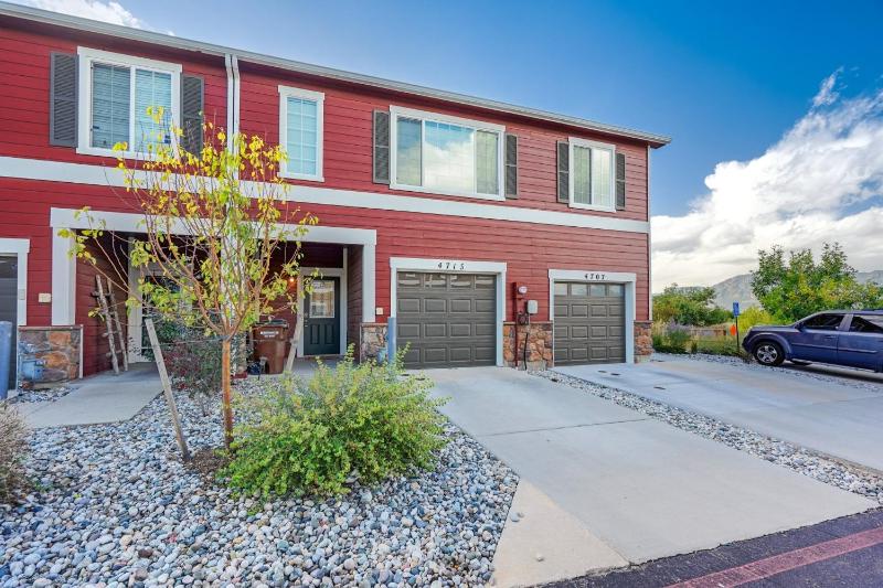 4715 Painted Sky View - image 1