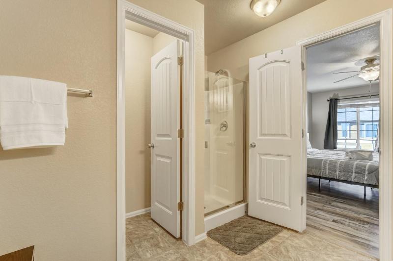 4715 Painted Sky View - image 17