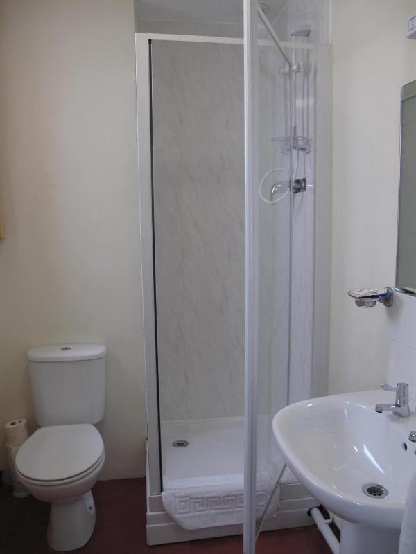Double Room image 2