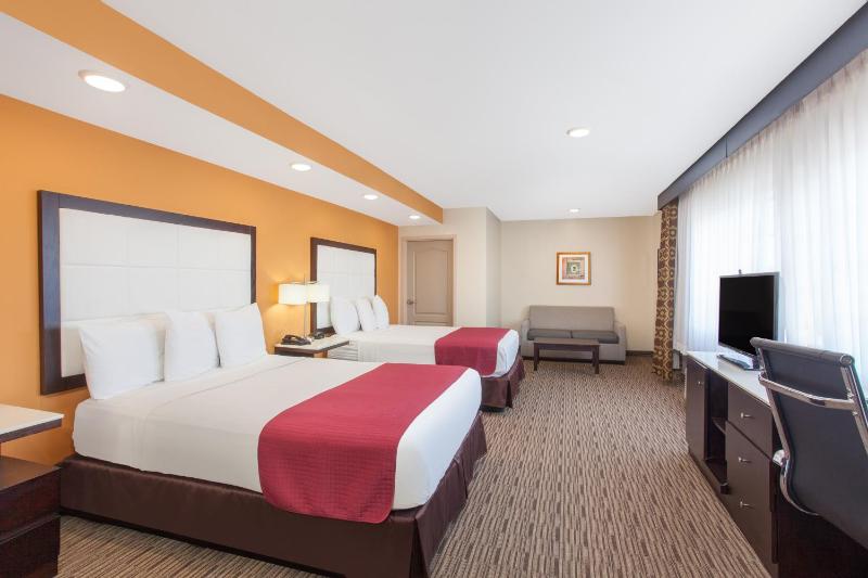 Double Room with Two Double Beds - Non-Smoking image 2