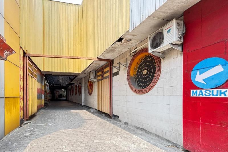 Hotel Pasar Besar RedPartner near Tugu Pahlawan - image 3
