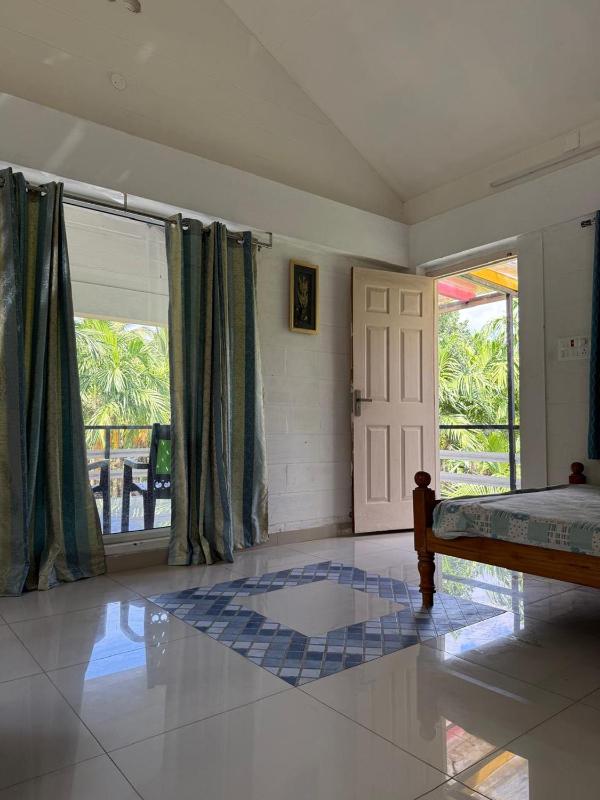 Murthi's Farm House - image 14