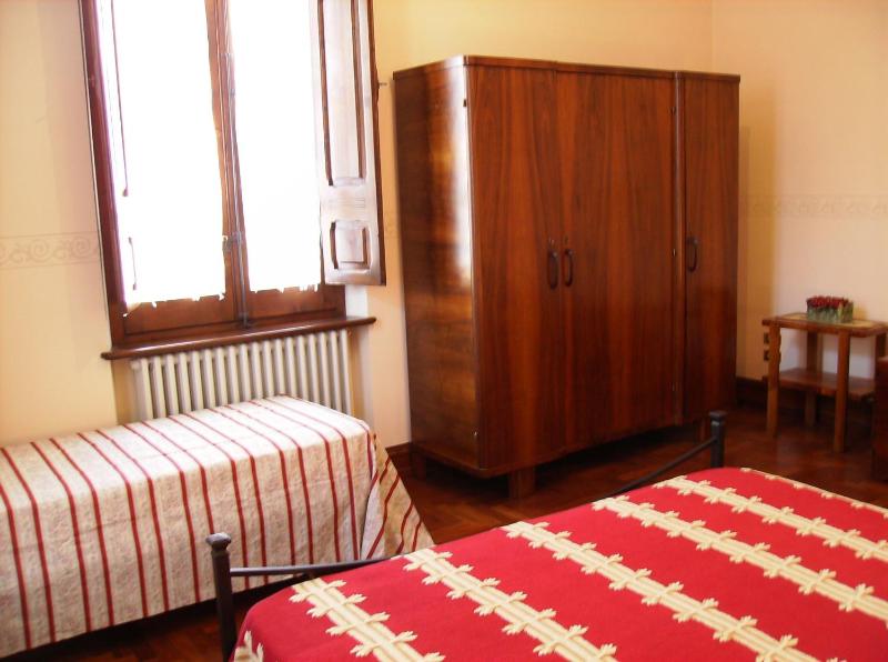 Standard Double Room image 2