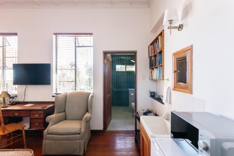 House Falcon - image 14