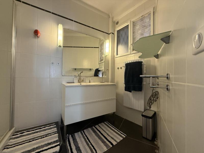 2 BR Apartment in the center of Cannes - 2305 - image 7