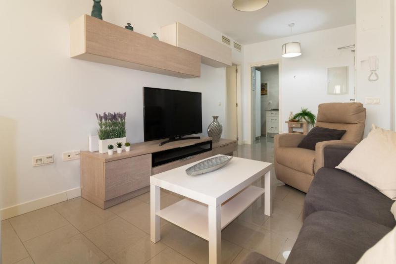 Modern and Cozy Apartment with Pool Tennis Court and Common Areas in Torre del Mar - image 14