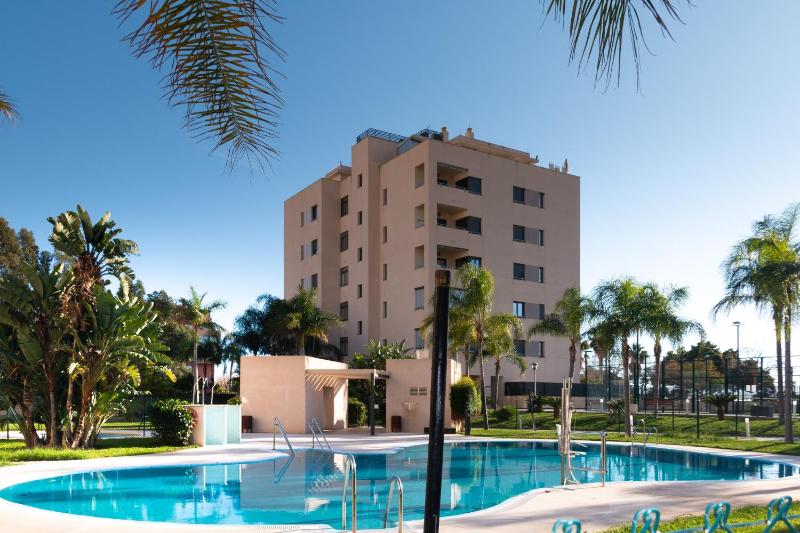Modern and Cozy Apartment with Pool Tennis Court and Common Areas in Torre del Mar - image 22