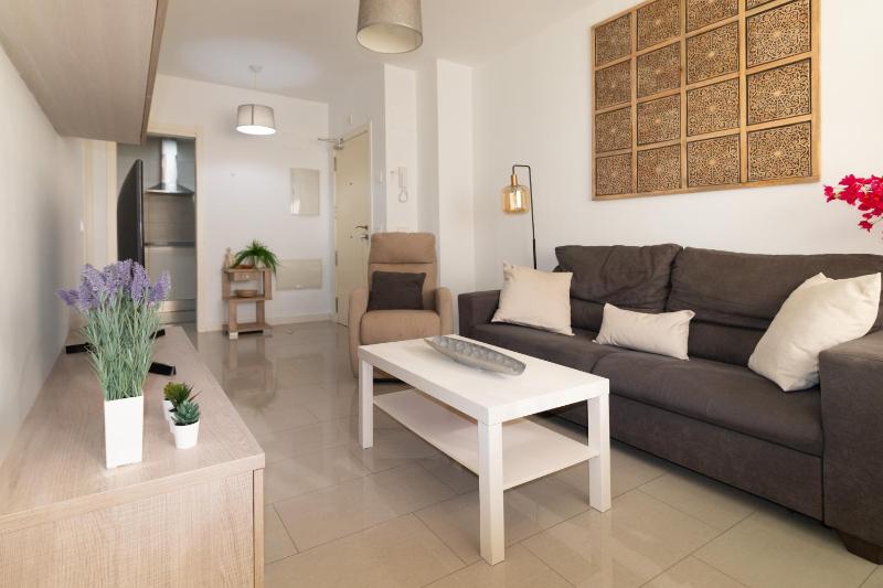 Modern and Cozy Apartment with Pool Tennis Court and Common Areas in Torre del Mar - image 27