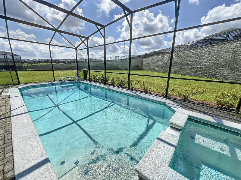 Lelani Orista - Private Pool/Spa and 24/7 Support - image 1