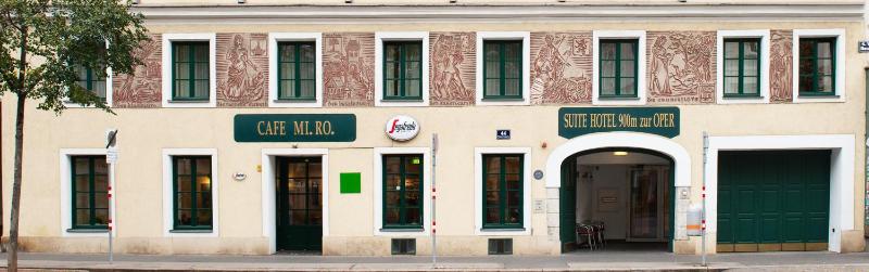 Suite Hotel 900m zur Oper - image 9