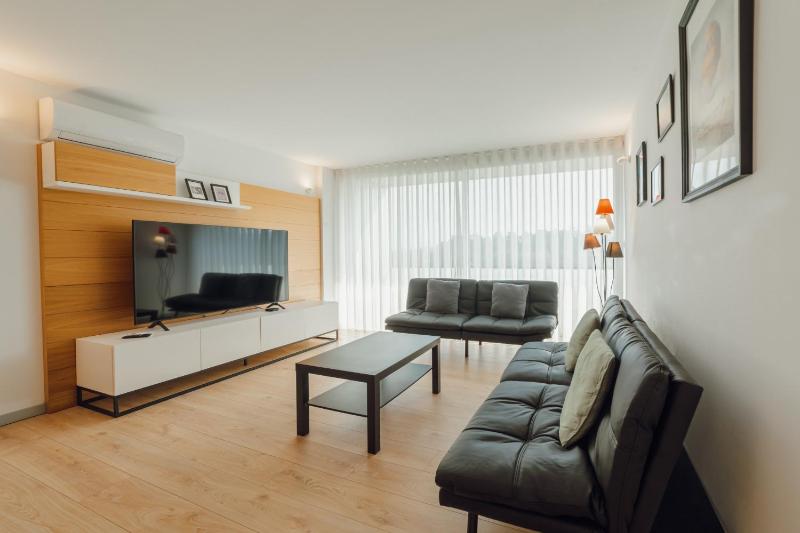Amazing Pool Apartments by Vacationy - image 14