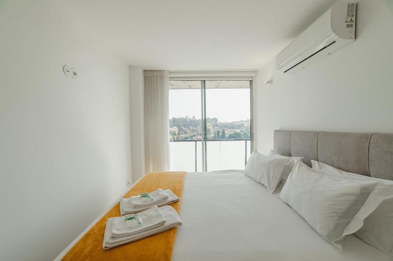 Amazing Pool Apartments by Vacationy - image 13