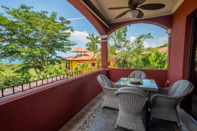 Bright and cozy 3BR Condo - Bougainvillea - Reserva Conchal Golf Resort - image 12
