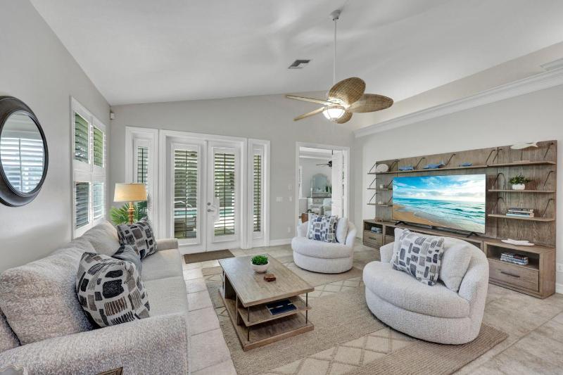 New Coastal Retreat – 4BR/3BA with Private Pool Near Vanderbilt Beach - image 8