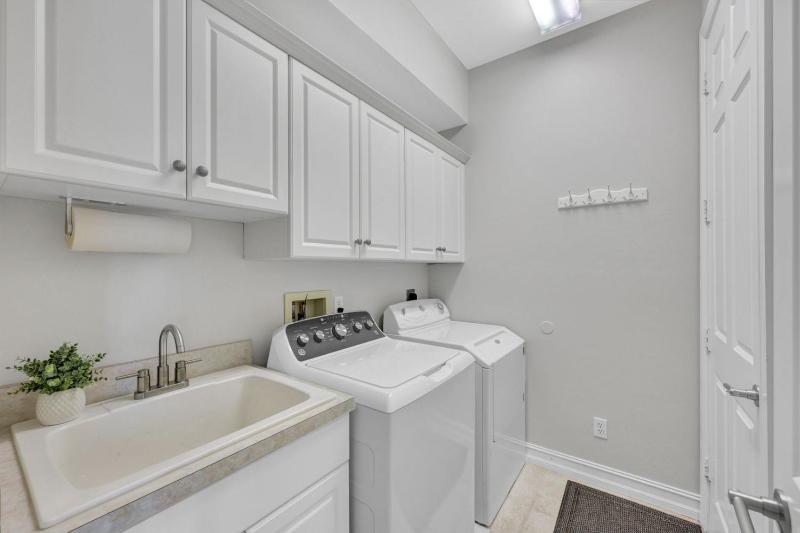 New Coastal Retreat – 4BR/3BA with Private Pool Near Vanderbilt Beach - image 28