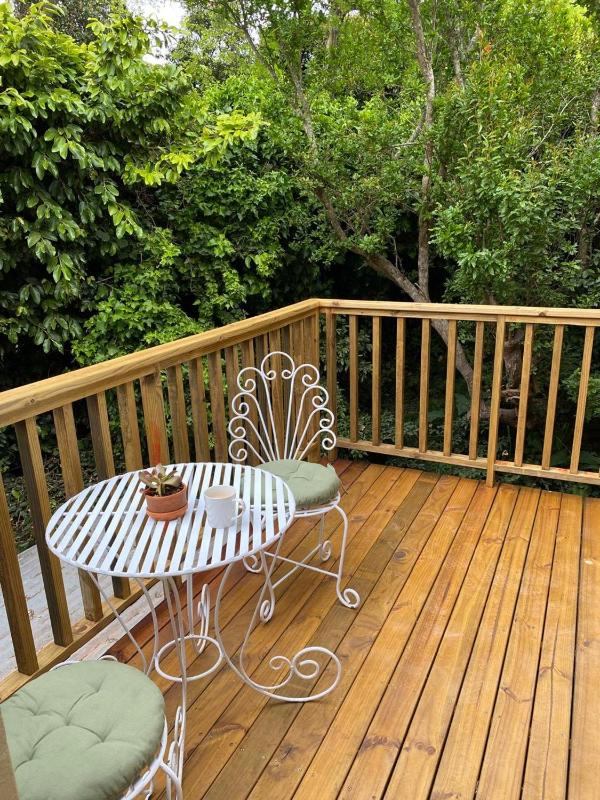 Valley Heights Guest House and B & B - image 11
