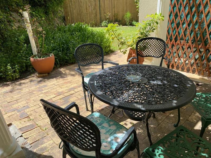 Valley Heights Guest House and B & B - image 2