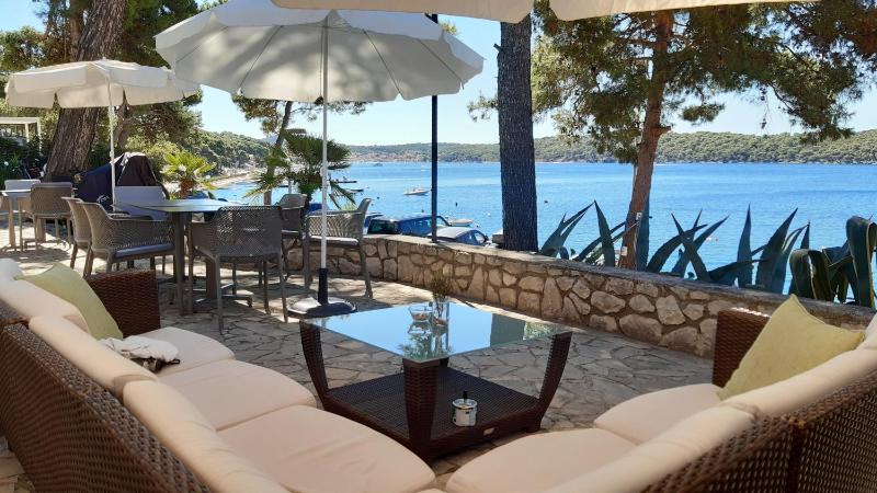 Apartments and rooms by the sea Mali Losinj (Losinj) - 10420 - image 24