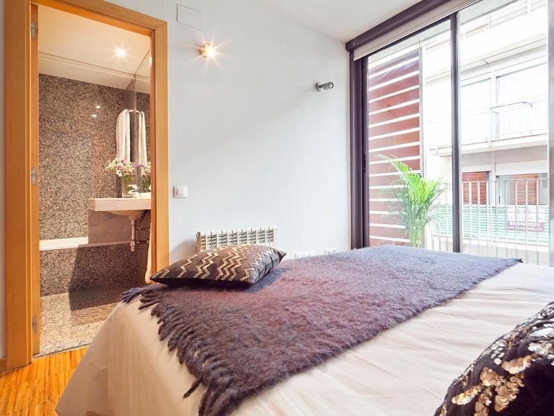 Apartment Barcelona Rentals - Penthouse with Terrace - image 15