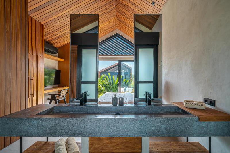 Veda - Sleek 2BR Canggu Oasis with Lush Tropical Vibes! - image 6