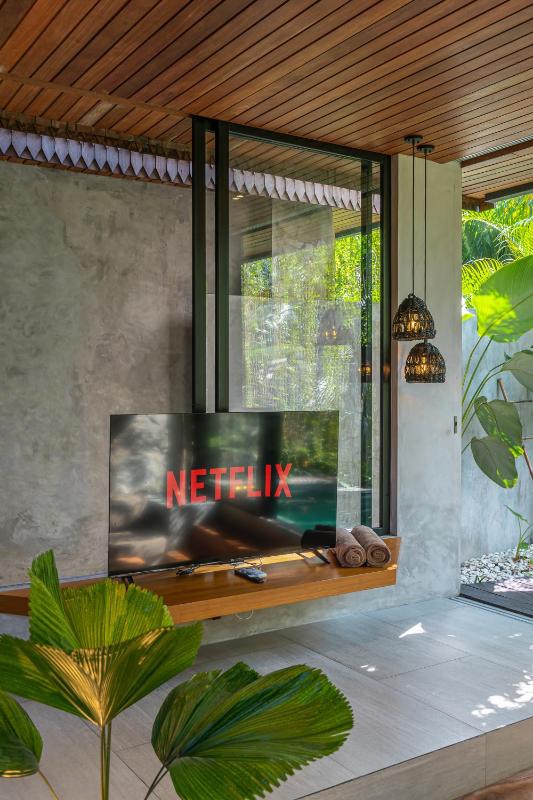 Veda - Sleek 2BR Canggu Oasis with Lush Tropical Vibes! - image 12