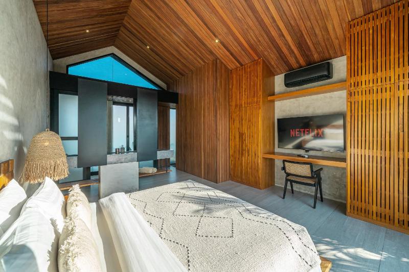 Veda - Sleek 2BR Canggu Oasis with Lush Tropical Vibes! - image 3
