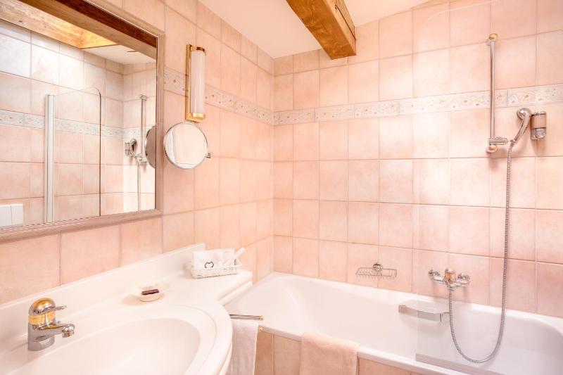 Romantica Double Room image 3