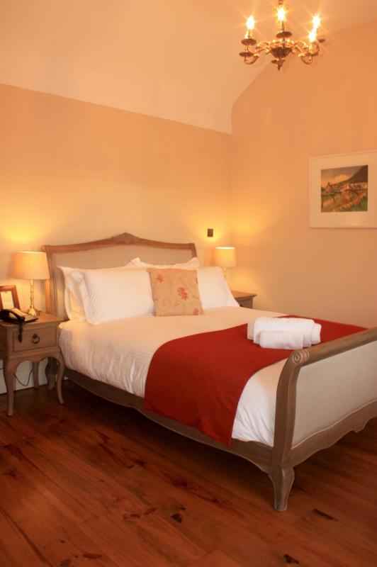Deluxe Double Room with Sea View image 3