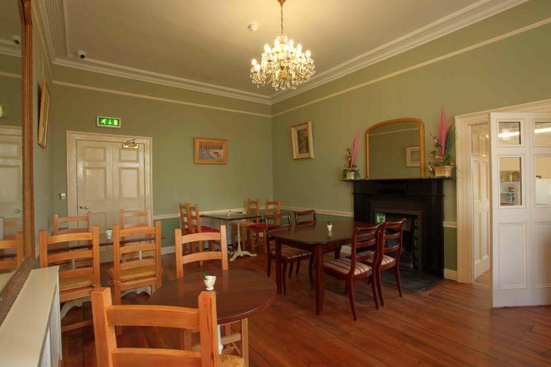 Corrib House Guest Accommodation - image 12
