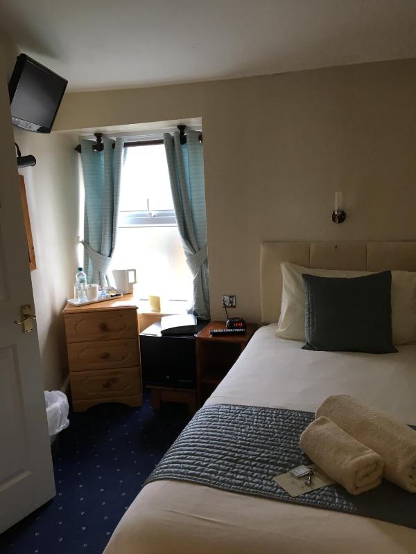 Single Room image 4