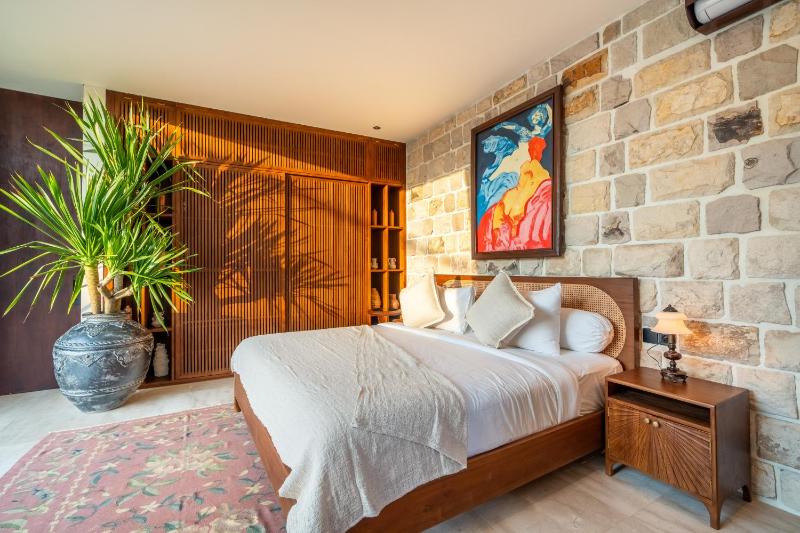 Villa StoneCastle Canggu - image 25